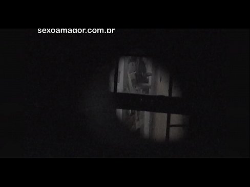 ❤️ Si Blondie ay lihim na nakunan ng video ng isang voyeur ng kapitbahayan na nakatago sa likod ng mga guwang na brick ️ Fucking sa porn tl.dreamlandpassionjourney.ru ❌❤