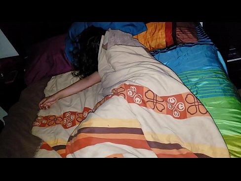 ❤️ Pinupunasan ng stepson ang kanyang batang madrasta habang natutulog ito. ️ Fucking sa porn tl.dreamlandpassionjourney.ru ❌❤